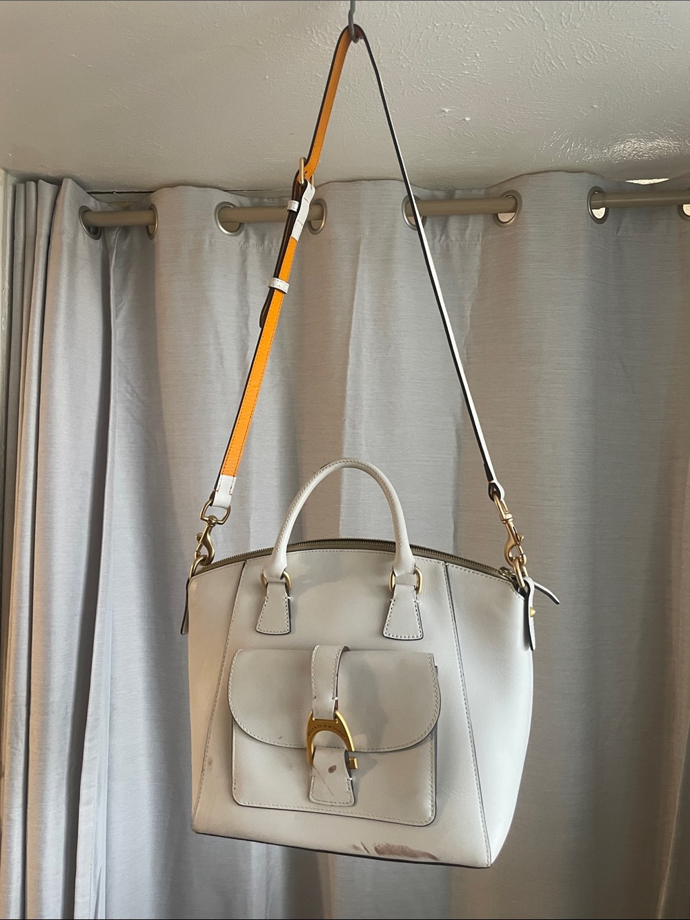 Dooney & Bourke Cream Leather Satchel Handbag with Contrast Strap